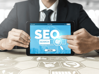تحسين محركات البحث (SEO)