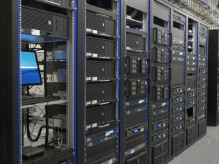 استضافة المواقع